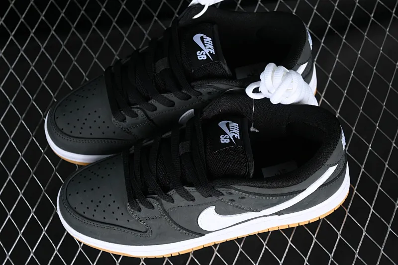 All categories Nk SB Dunk series Nk SB Dunk Low low-top sneakers F version Nk SB Dunk Low Pro ISO raw rubber black and white Dunk series retro low-top casual sports skateboard shoes CD2563-001